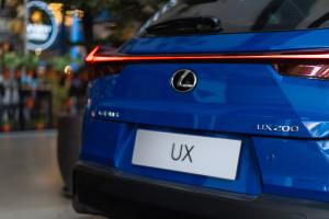 Lexus UX200 2019 года  (MY)